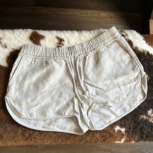 Wilfred free shorts